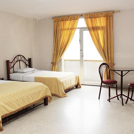 מדיין Hotel Normandia מראה חיצוני תמונה