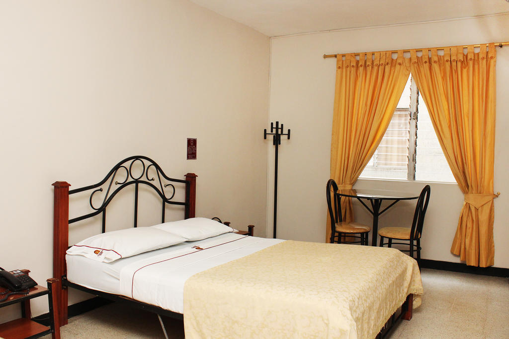 מדיין Hotel Normandia חדר תמונה